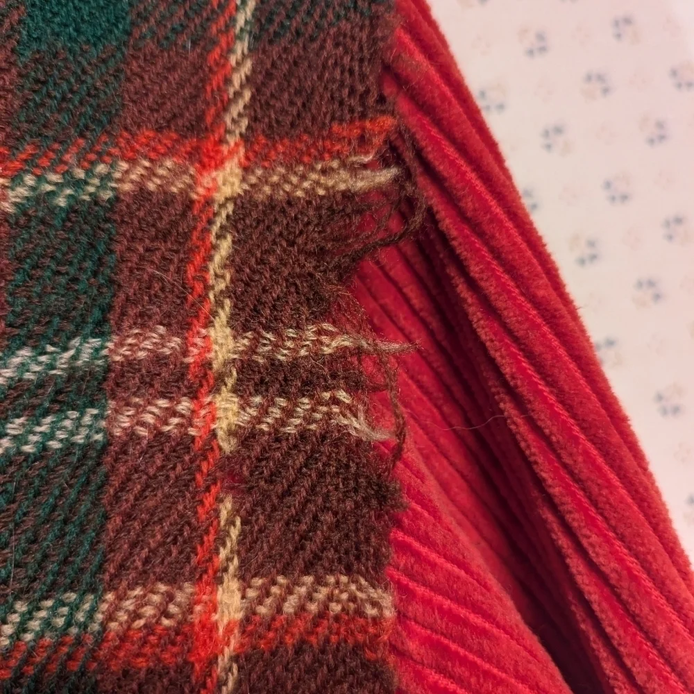🤎 Vintage wool plaid scarf unisex tartan call outs worn thin brown red green